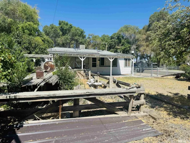 1590 Franklin Ave, Lovelock, Nevada 89419, 2 Bedrooms Bedrooms, ,2 BathroomsBathrooms,Residential,For Sale,Franklin Ave,240008272