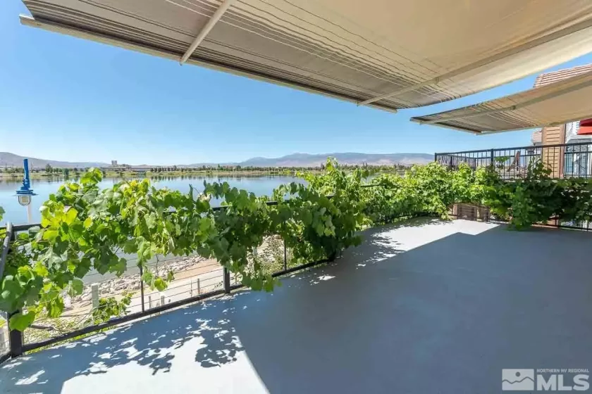 1137 Harbour Cove Court, Sparks, Nevada 89434, 4 Bedrooms Bedrooms, ,3 BathroomsBathrooms,Residential,For Sale,Harbour Cove Court,240005896