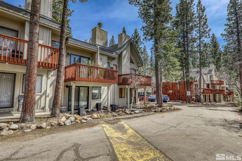 989 Tahoe Blvd, Incline Village, Nevada 89451, 3 Bedrooms Bedrooms, ,2 BathroomsBathrooms,Residential,For Sale,Tahoe Blvd,240003933