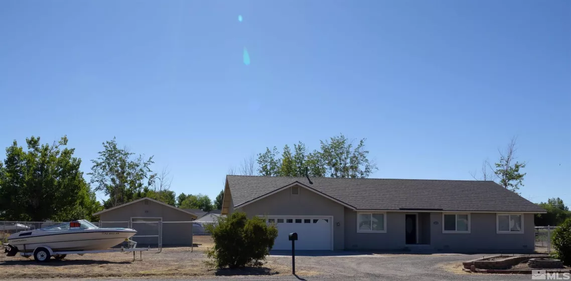 1015 Jennys Ln, Fernley, Nevada 89408, 4 Bedrooms Bedrooms, ,2 BathroomsBathrooms,Residential,For Sale,Jennys Ln,240008437