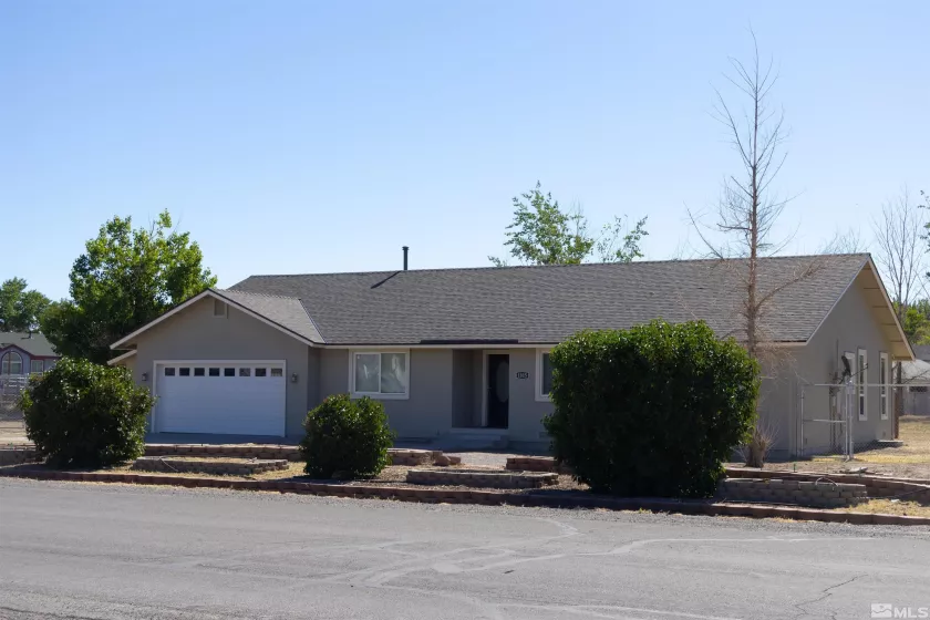 1015 Jennys Ln, Fernley, Nevada 89408, 4 Bedrooms Bedrooms, ,2 BathroomsBathrooms,Residential,For Sale,Jennys Ln,240008437