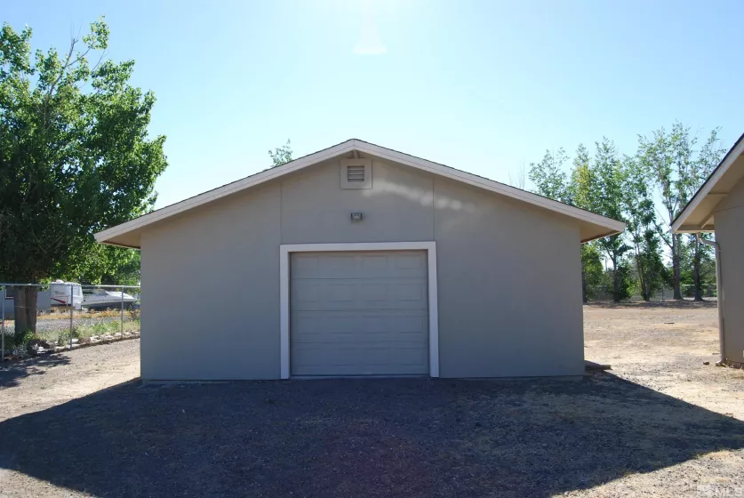 1015 Jennys Ln, Fernley, Nevada 89408, 4 Bedrooms Bedrooms, ,2 BathroomsBathrooms,Residential,For Sale,Jennys Ln,240008437