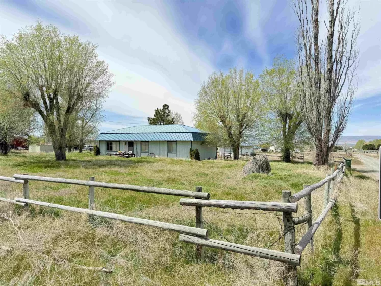 40 Basque Blvd, Orovada, Nevada 89425, 3 Bedrooms Bedrooms, ,2 BathroomsBathrooms,Residential,For Sale,Basque Blvd,240004806