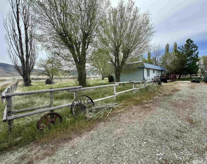 40 Basque Blvd, Orovada, Nevada 89425, 3 Bedrooms Bedrooms, ,2 BathroomsBathrooms,Residential,For Sale,Basque Blvd,240004806