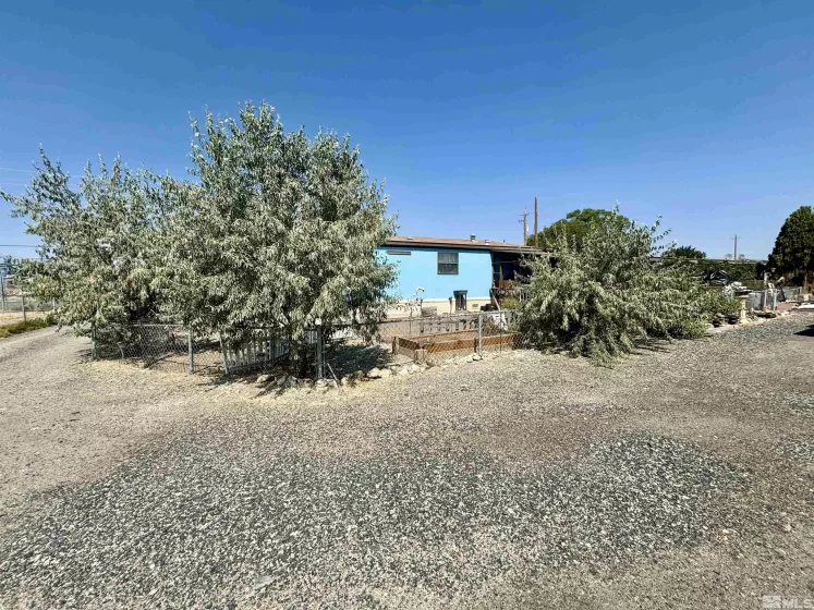 660 S Meridian Rd, Lovelock, Nevada 89419, 2 Bedrooms Bedrooms, ,2 BathroomsBathrooms,Residential,For Sale,S Meridian Rd,240009095