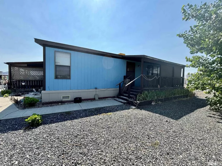 660 S Meridian Rd, Lovelock, Nevada 89419, 2 Bedrooms Bedrooms, ,2 BathroomsBathrooms,Residential,For Sale,S Meridian Rd,240009095