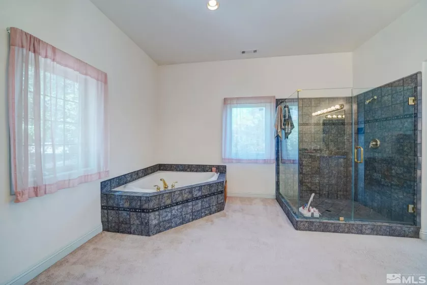 1742 Spyglass Cir, Reno, Nevada 89509, 4 Bedrooms Bedrooms, ,3 BathroomsBathrooms,Residential,For Sale,Spyglass Cir,240009426