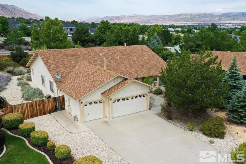 1046 Greenwing, Sparks, Nevada 89441, 4 Bedrooms Bedrooms, ,2 BathroomsBathrooms,Residential,For Sale,Greenwing,240009453