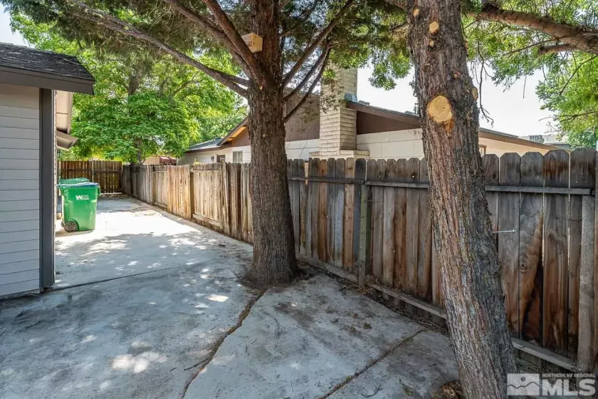 2857 Jake St, Reno, Nevada 89502, 3 Bedrooms Bedrooms, ,2 BathroomsBathrooms,Residential,For Sale,Jake St,240009471