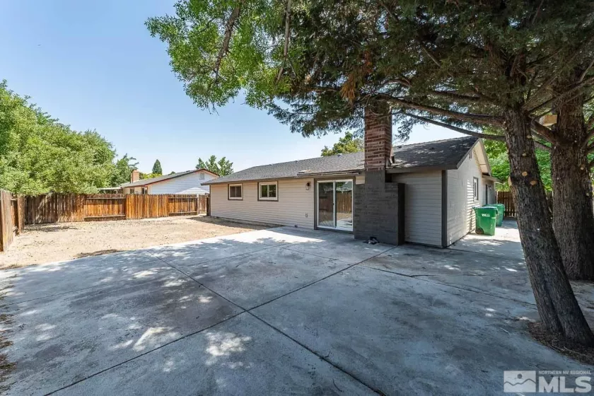 2857 Jake St, Reno, Nevada 89502, 3 Bedrooms Bedrooms, ,2 BathroomsBathrooms,Residential,For Sale,Jake St,240009471