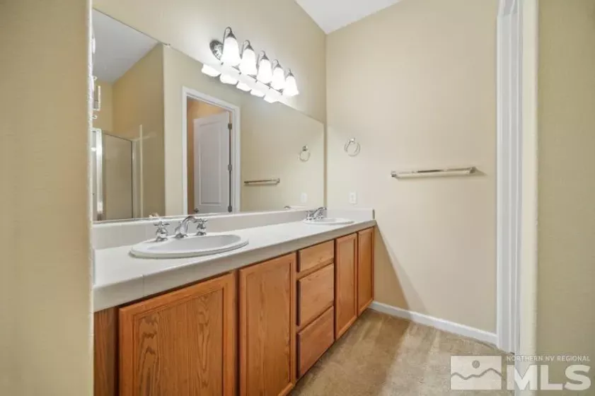 9900 Wilbur May Pkwy, Reno, Nevada 89521, 2 Bedrooms Bedrooms, ,2 BathroomsBathrooms,Residential,For Sale,Wilbur May Pkwy,240009670