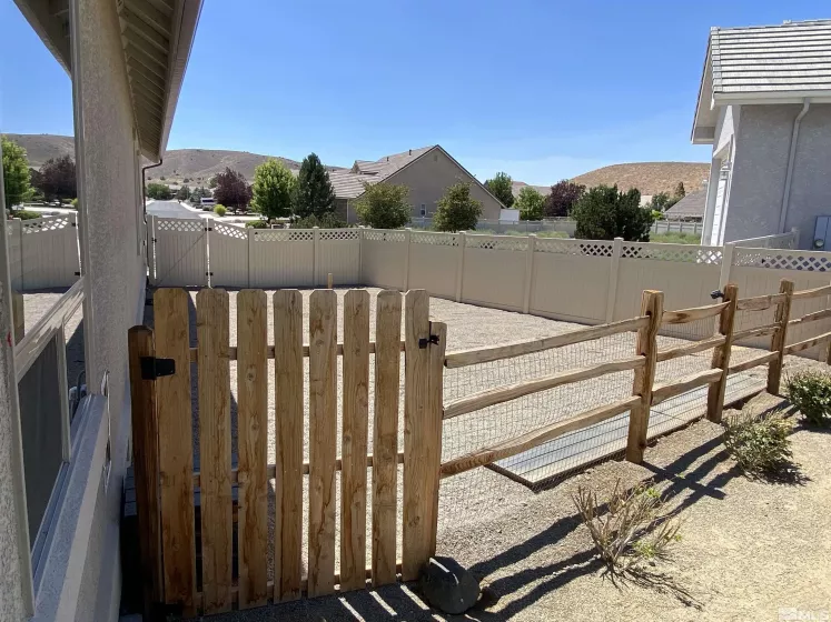 427 Chianti Way, Dayton, Nevada 89403, 3 Bedrooms Bedrooms, ,2 BathroomsBathrooms,Residential,For Sale,Chianti Way,240009683