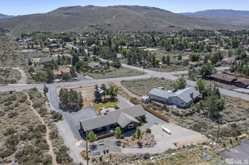 15245 Callahan Rd, Reno, Nevada 89511, 3 Bedrooms Bedrooms, ,2 BathroomsBathrooms,Residential,For Sale,Callahan Rd,230008571