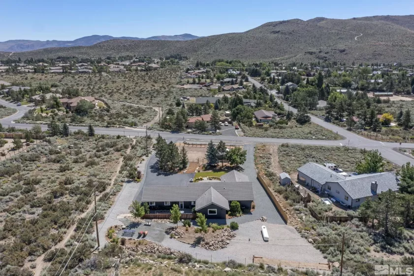 15245 Callahan Rd, Reno, Nevada 89511, 3 Bedrooms Bedrooms, ,2 BathroomsBathrooms,Residential,For Sale,Callahan Rd,230008571