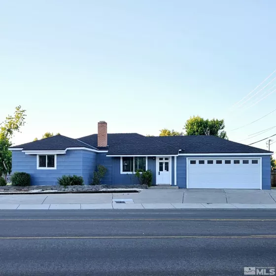 102 E Prater Way, Sparks, Nevada 89431, 4 Bedrooms Bedrooms, ,3 BathroomsBathrooms,Residential,For Sale,Prater Way,240009677