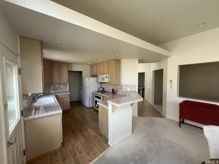 3633 Skyline, Reno, Nevada 89509, 2 Bedrooms Bedrooms, ,2 BathroomsBathrooms,Residential,For Sale,Skyline,240008846