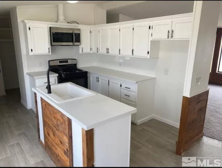 2400 Fox St, Silver Springs, Nevada 89429, 3 Bedrooms Bedrooms, ,2 BathroomsBathrooms,Residential,For Sale,Fox St,240009037