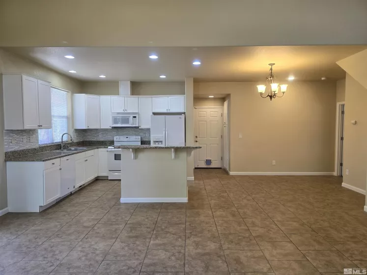 1006 Marble Hills Circle, Sparks, Nevada 89436, 3 Bedrooms Bedrooms, ,2 BathroomsBathrooms,Residential,For Sale,Marble Hills Circle,240009777