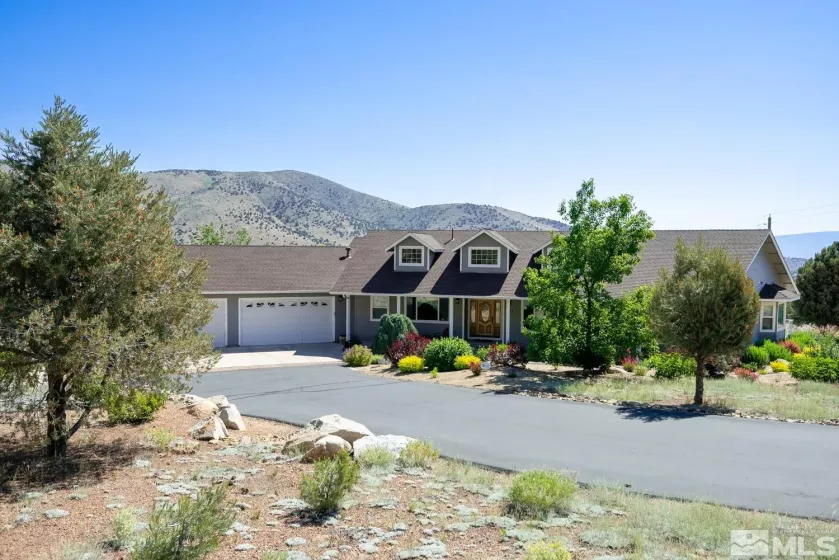 1533 Alba Vista, Gardnerville, Nevada 89410, 4 Bedrooms Bedrooms, ,2 BathroomsBathrooms,Residential,For Sale,Alba Vista,230011424