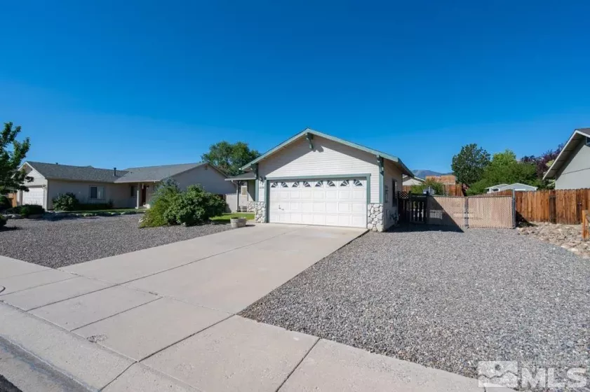 1416 Sally Ln, Gardnerville, Nevada 89460, 3 Bedrooms Bedrooms, ,2 BathroomsBathrooms,Residential,For Sale,Sally Ln,240009780