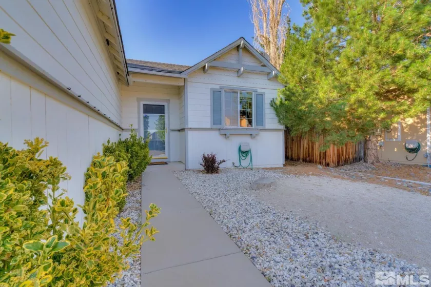 2916 Granville Dr, Sparks, Nevada 89436, 3 Bedrooms Bedrooms, ,2 BathroomsBathrooms,Residential,For Sale,Granville Dr,240009797