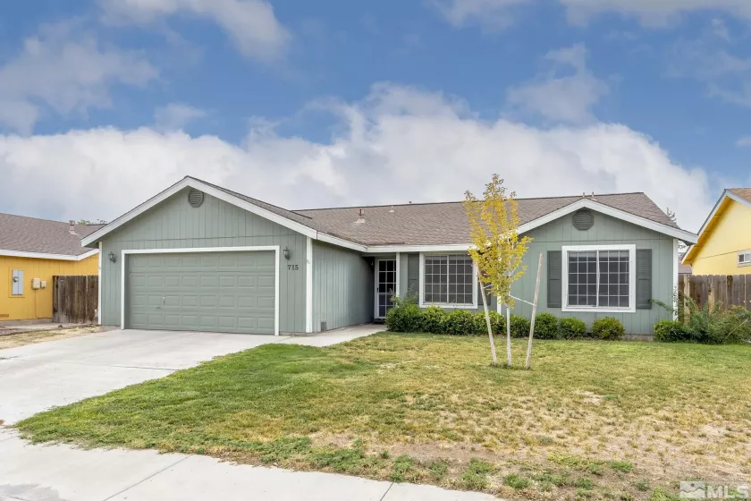 715 Shadow Ln, Fernley, Nevada 89408, 3 Bedrooms Bedrooms, ,2 BathroomsBathrooms,Residential,For Sale,Shadow Ln,240009937