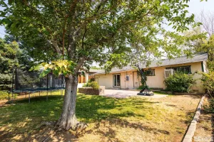 3275 Sandra Drive, Reno, Nevada 89503, 3 Bedrooms Bedrooms, ,2 BathroomsBathrooms,Residential,For Sale,Sandra Drive,240009886