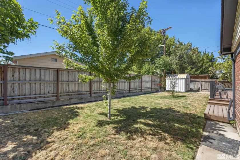 1570 Vulgamore Pl, Reno, Nevada 89509, 3 Bedrooms Bedrooms, ,2 BathroomsBathrooms,Residential,For Sale,Vulgamore Pl,240009890