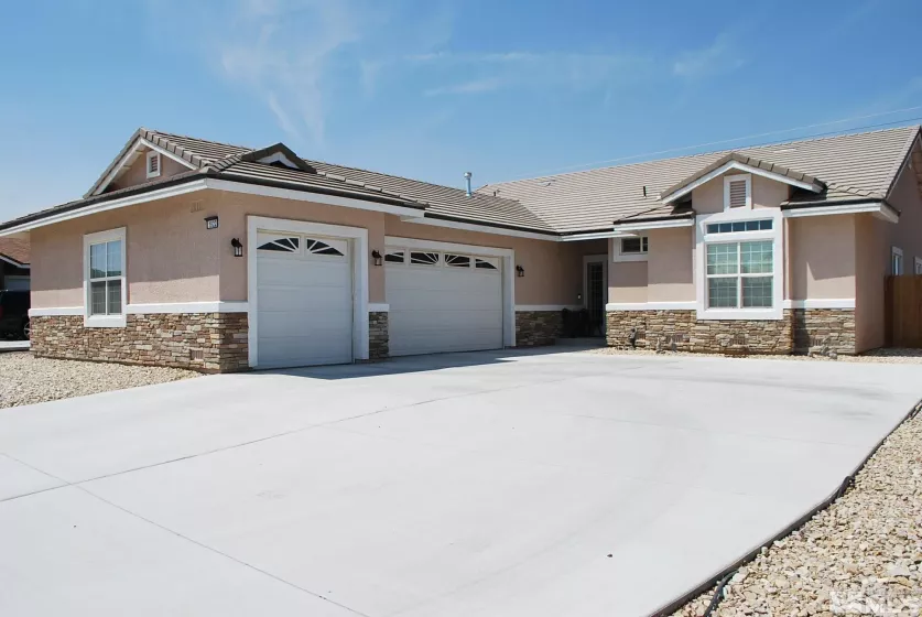 1922 Driver Ct, Fernley, Nevada 89408, 4 Bedrooms Bedrooms, ,3 BathroomsBathrooms,Residential,For Sale,Driver Ct,240009939