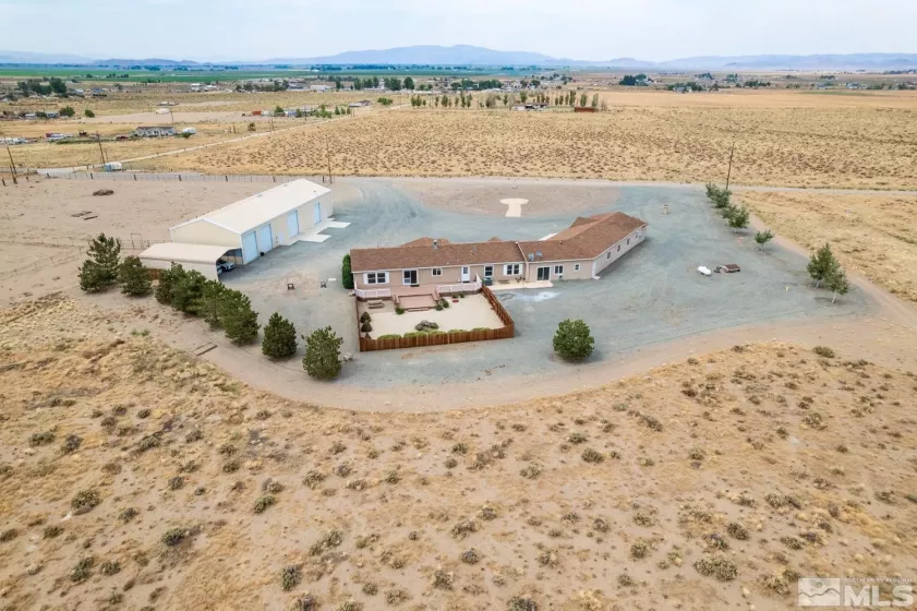 55 Fox Lane, Yerington, Nevada 89447, 3 Bedrooms Bedrooms, ,4 BathroomsBathrooms,Residential,For Sale,Fox Lane,240009953