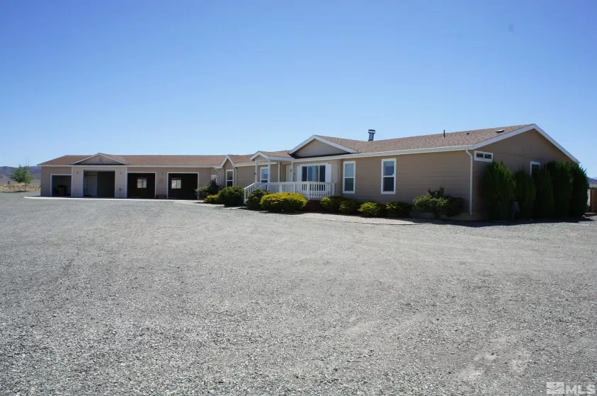 55 Fox Lane, Yerington, Nevada 89447, 3 Bedrooms Bedrooms, ,4 BathroomsBathrooms,Residential,For Sale,Fox Lane,240009953