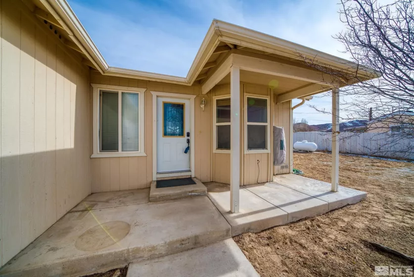 35 Buffalo Ln, Yerington, Nevada 89447, 3 Bedrooms Bedrooms, ,2 BathroomsBathrooms,Residential,For Sale,Buffalo Ln,240001467