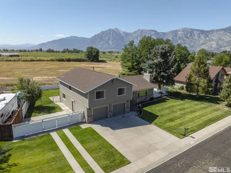 1663 Mackland, Minden, Nevada 89423, 4 Bedrooms Bedrooms, ,2 BathroomsBathrooms,Residential,For Sale,Mackland,240010006