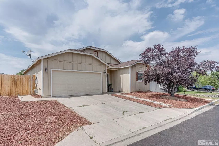 9435 Stoney Creek Way, Reno, Nevada 89506, 3 Bedrooms Bedrooms, ,2 BathroomsBathrooms,Residential,For Sale,Stoney Creek Way,240010023