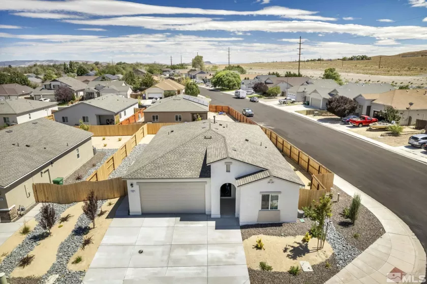 1712 Picetti Way, Fernley, Nevada 89408, 3 Bedrooms Bedrooms, ,2 BathroomsBathrooms,Residential,For Sale,Picetti Way,240010066