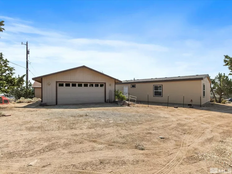 6067 Middle Fork Drive, Sun Valley, Nevada 89433, 3 Bedrooms Bedrooms, ,2 BathroomsBathrooms,Residential,For Sale,Middle Fork Drive,240010040