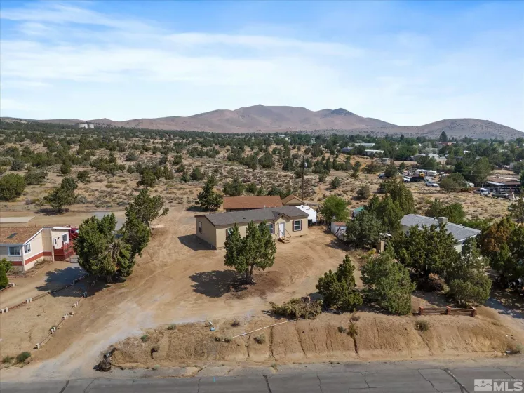 6067 Middle Fork Drive, Sun Valley, Nevada 89433, 3 Bedrooms Bedrooms, ,2 BathroomsBathrooms,Residential,For Sale,Middle Fork Drive,240010040