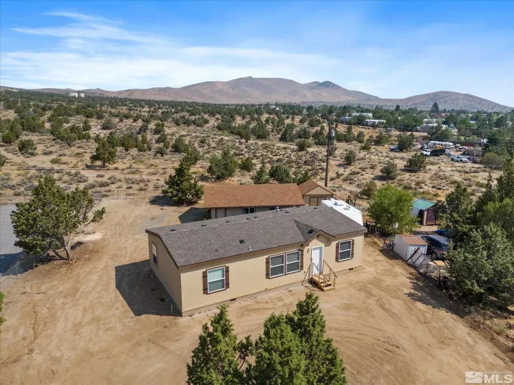 6067 Middle Fork Drive, Sun Valley, Nevada 89433, 3 Bedrooms Bedrooms, ,2 BathroomsBathrooms,Residential,For Sale,Middle Fork Drive,240010040