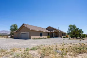 1463 Carlson Dr, Gardnerville, Nevada 89410, 4 Bedrooms Bedrooms, ,3 BathroomsBathrooms,Residential,For Sale,Carlson Dr,240010159