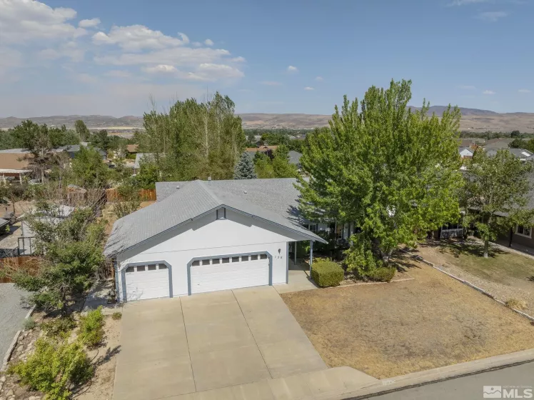 138 Andalucia Court, Sparks, Nevada 89441, 3 Bedrooms Bedrooms, ,2 BathroomsBathrooms,Residential,For Sale,Andalucia Court,240010174