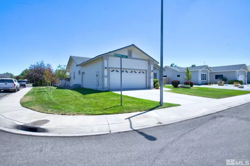 767 Morning Sun Ct, Gardnerville, Nevada 89460, 3 Bedrooms Bedrooms, ,2 BathroomsBathrooms,Residential,For Sale,Morning Sun Ct,240010175