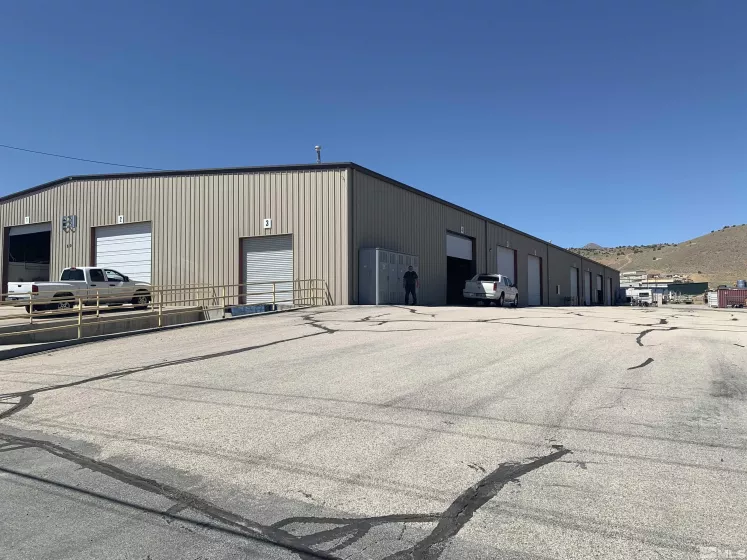 20 Industrial Pkwy, Moundhouse, Nevada 89706, ,Commercial Lease,Manufactured,Industrial Pkwy,230009290