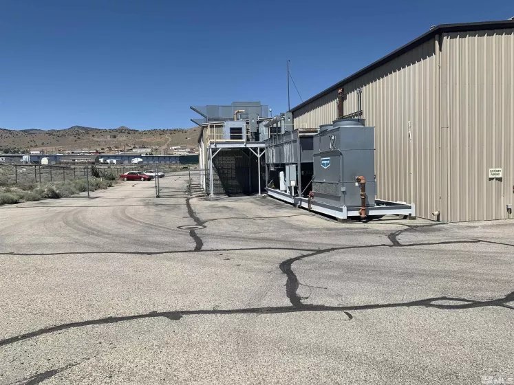 20 Industrial Pkwy, Moundhouse, Nevada 89706, ,Commercial Lease,Manufactured,Industrial Pkwy,230009290