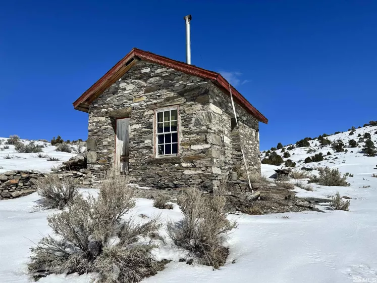 23 Canyon Street, Tonopah, Nevada 89049, 5 Bedrooms Bedrooms, ,2 BathroomsBathrooms,Residential,For Sale,Canyon Street,240010294