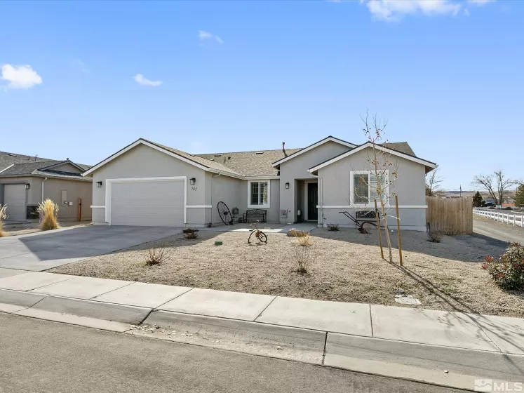 783 Divot Dr, Fernley, Nevada 89408, 4 Bedrooms Bedrooms, ,3 BathroomsBathrooms,Residential,For Sale,Divot Dr,240001402