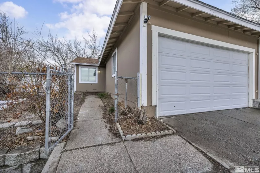 6640 Flower, Reno, Nevada 89506, 3 Bedrooms Bedrooms, ,2 BathroomsBathrooms,Residential,For Sale Or Lease Option,Flower,240001852