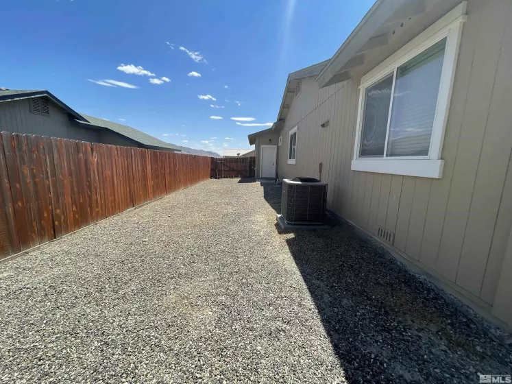 650 Husker, Winnemucca, Nevada 89445, 3 Bedrooms Bedrooms, ,2 BathroomsBathrooms,Residential,For Sale,Husker,240007814