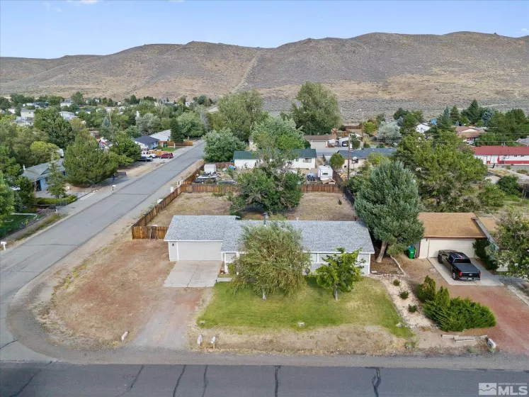 3870 Brant Street, Reno, Nevada 89508, 3 Bedrooms Bedrooms, ,2 BathroomsBathrooms,Residential,For Sale,Brant Street,240010372