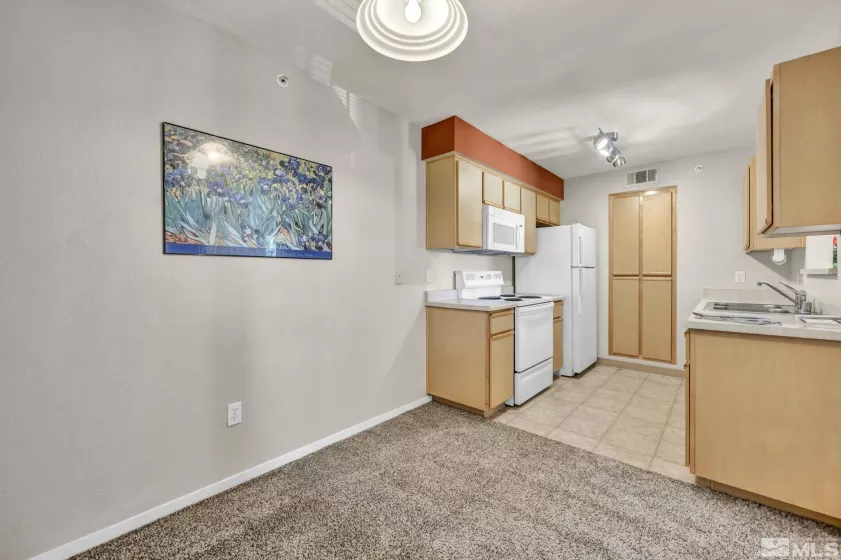 6850 Sharlands Ave #M2074, Reno, Nevada 89523, 1 Bedroom Bedrooms, ,1 BathroomBathrooms,Residential,For Sale,Sharlands Ave #M2074,240011123