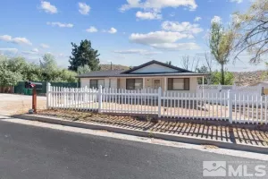 460 Patrician Dr, Reno, Nevada 89506, 6 Bedrooms Bedrooms, ,2 BathroomsBathrooms,Residential,For Sale,Patrician Dr,240011115